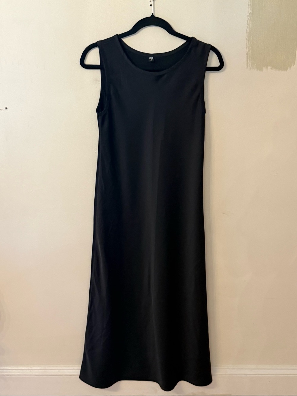 Uniqlo Black Sleeveless Maxi Dress